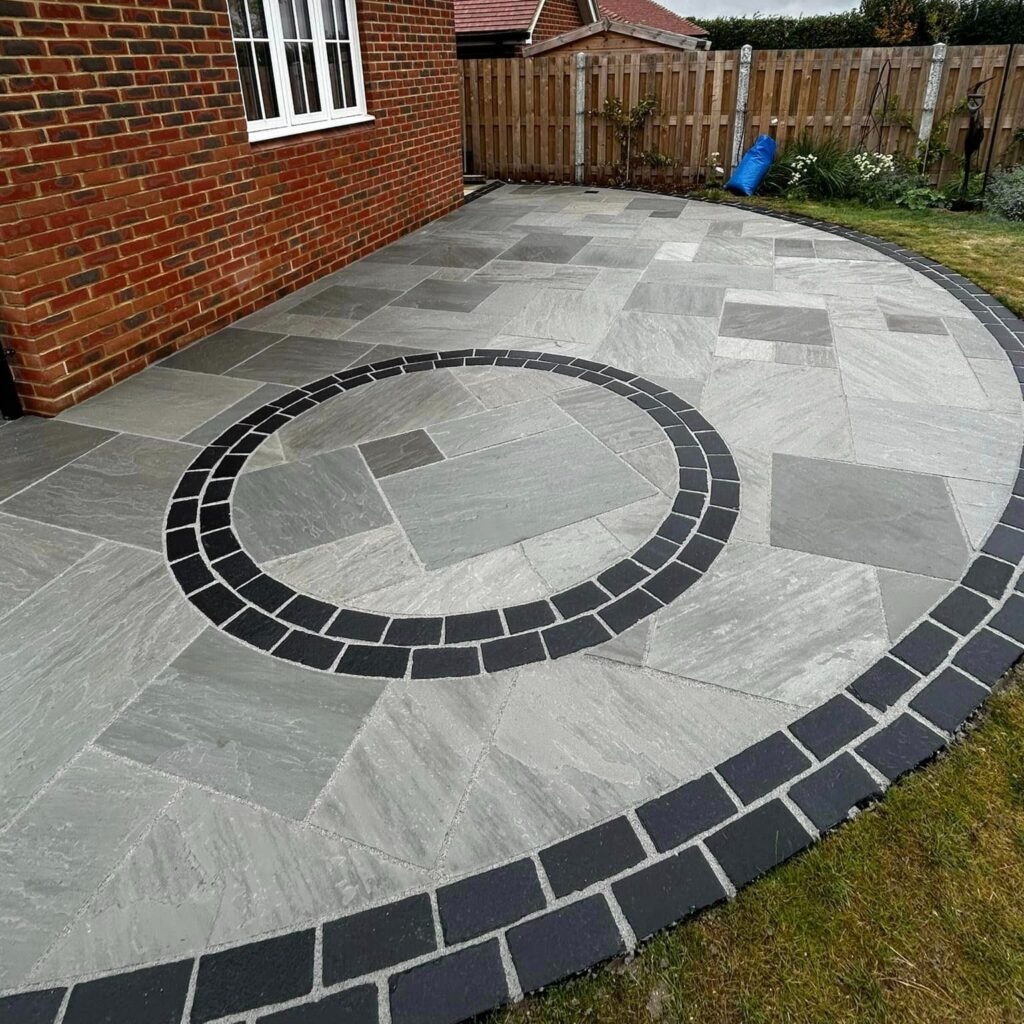 Kandla Grey Sandstone Circle Kit in Kent