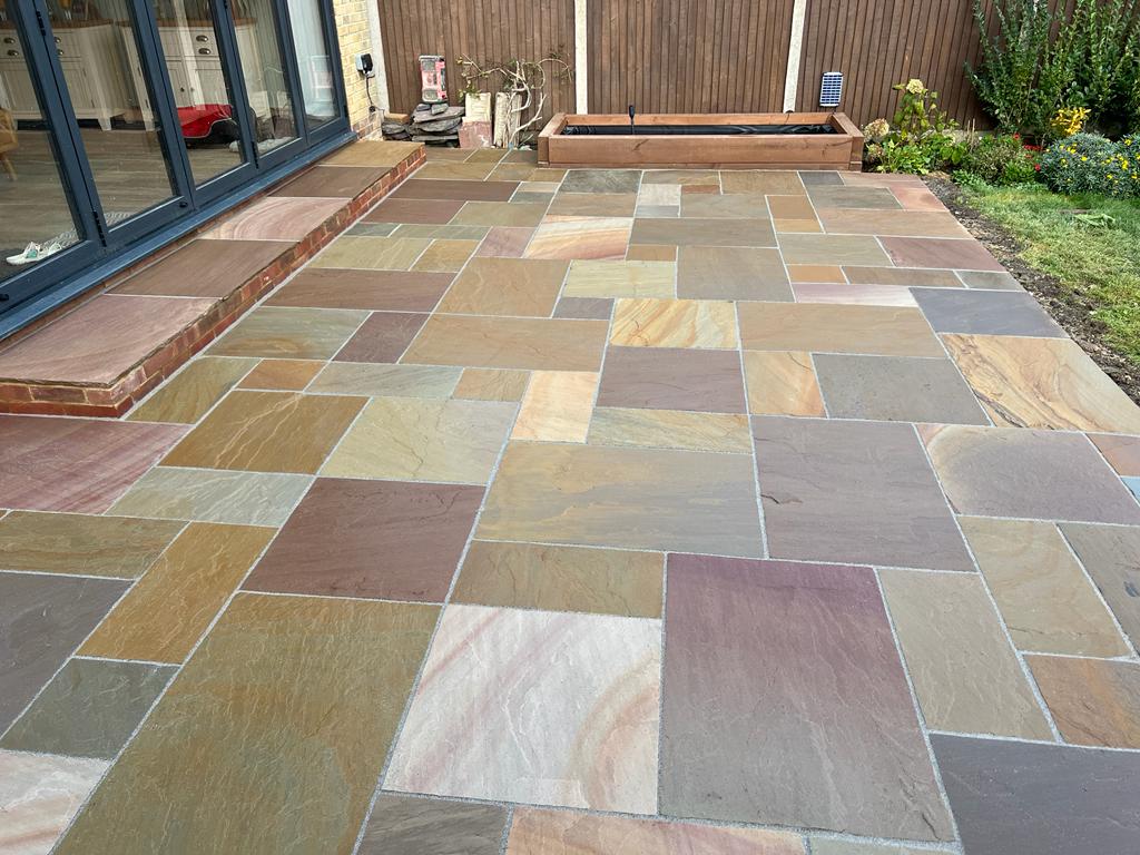 Rippon Buff Sandstone Circle Kit in Kent